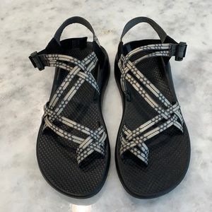 Chacos women athletic sandals size 10